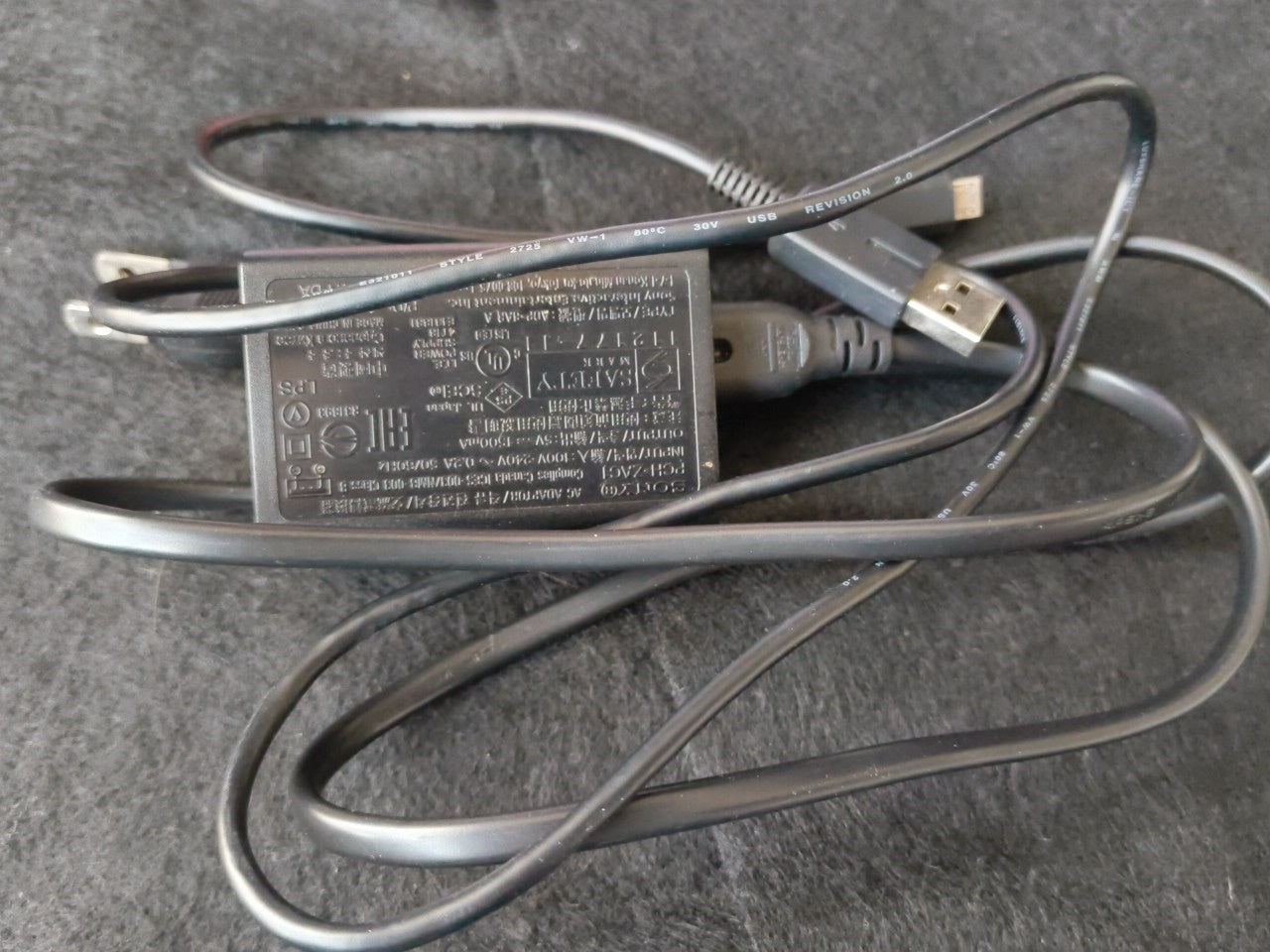 SONY PS Vita PCH-2000 Neon Orange Console 1GB, w/Manual Box set, Working-h0220-