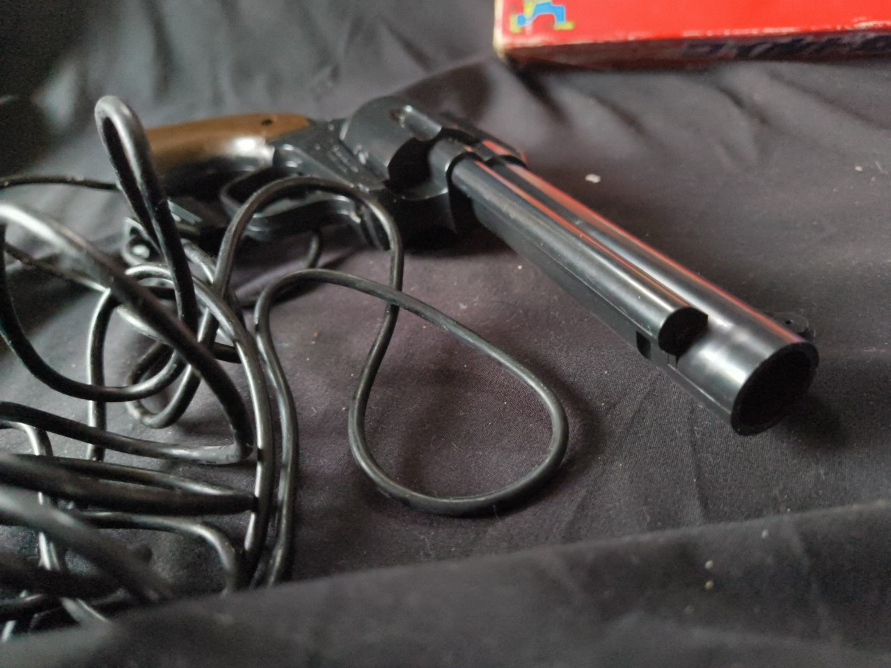 Nintendo Wild Gunman FC Famicom with Lightgun Raygun Controller Boxed set-h0303-