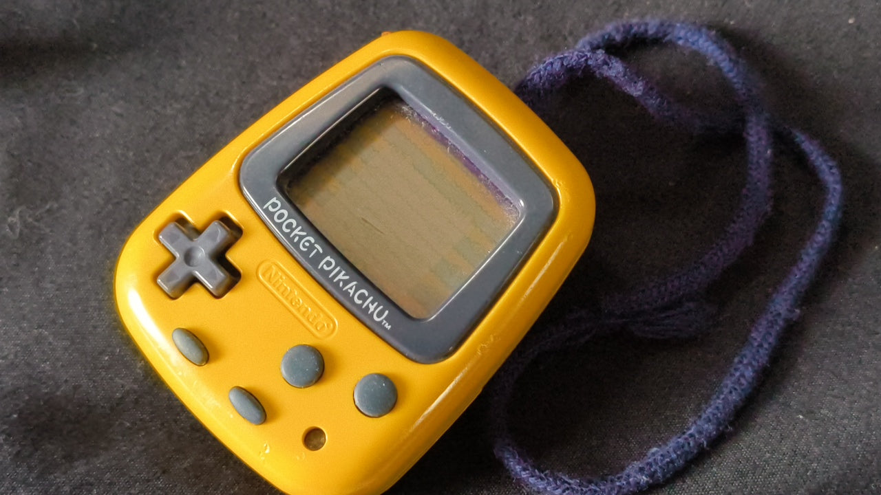 JUNK/Broken Nintendo Pocket Pikachu 1998 Pokemon Pedometer 2-PCS set h0317