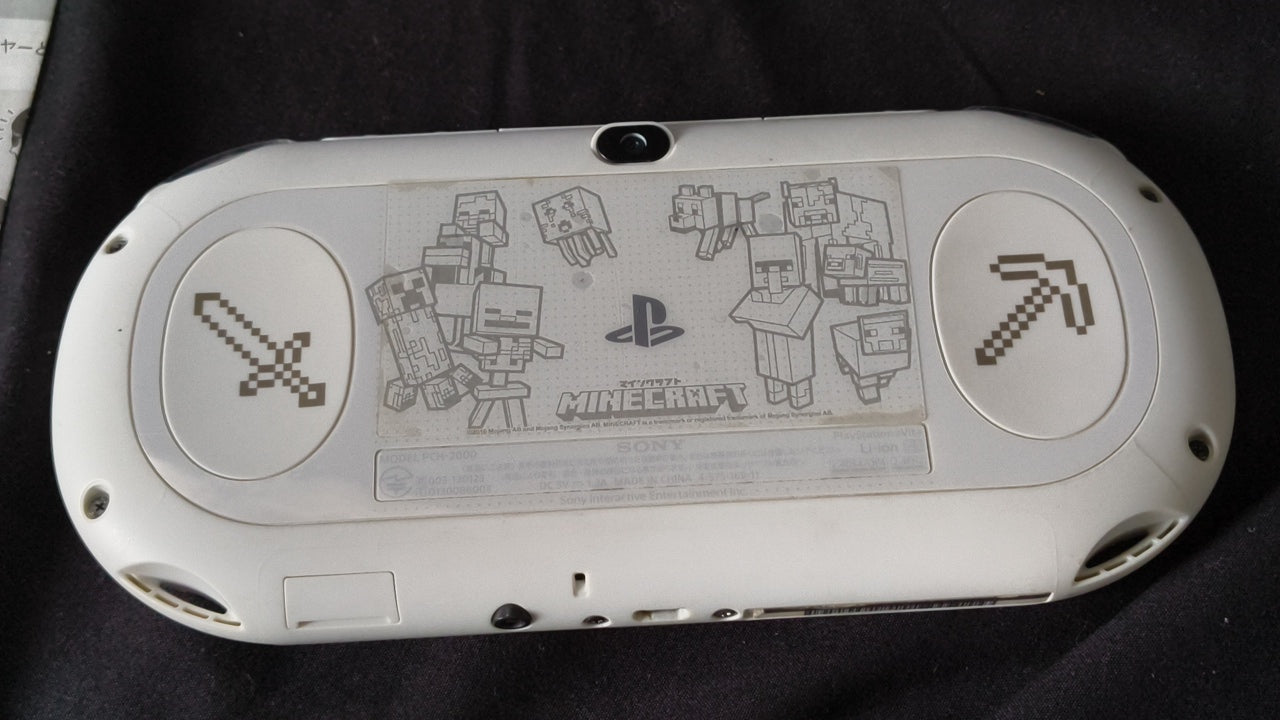 SONY PS Vita PCH-2000 Glacier White Console 1GB, w/Manual Box set,Working-h0317-