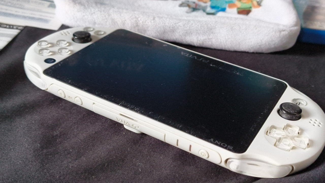 SONY PS Vita PCH-2000 Glacier White Console 1GB, w/Manual Box set,Working-h0317-
