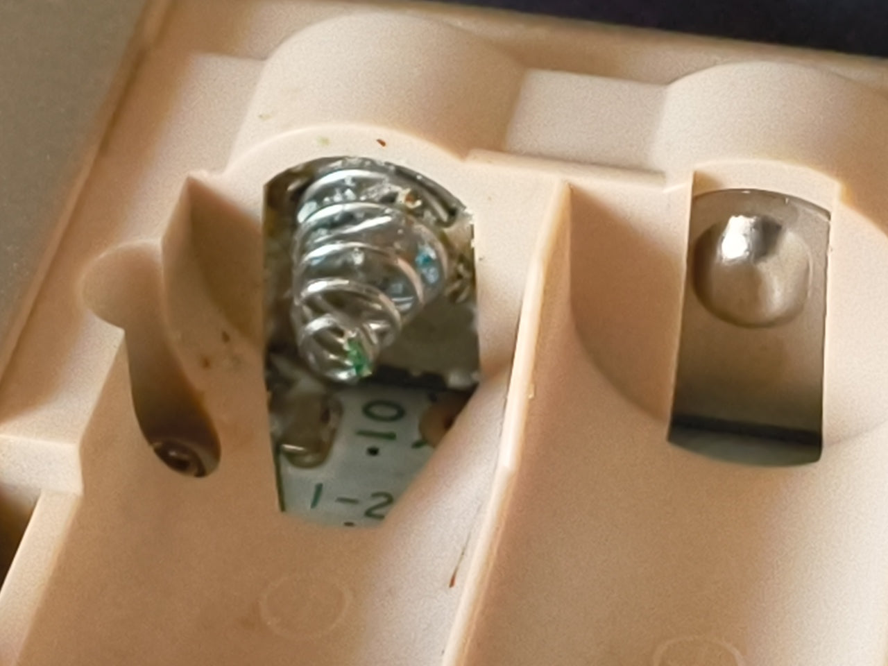 Used, Nintendo Gameboy Light Gold color console MGB-101 w/Game, Working-h0321-1