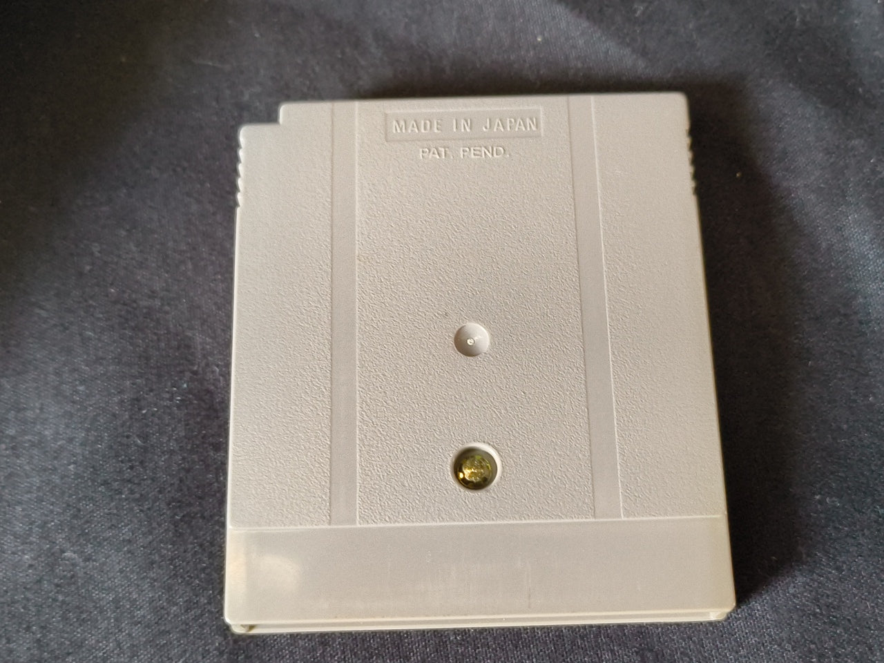 JUNK, Defective, Nintendo Gameboy Light silver color console HGB-101,-h0321-2