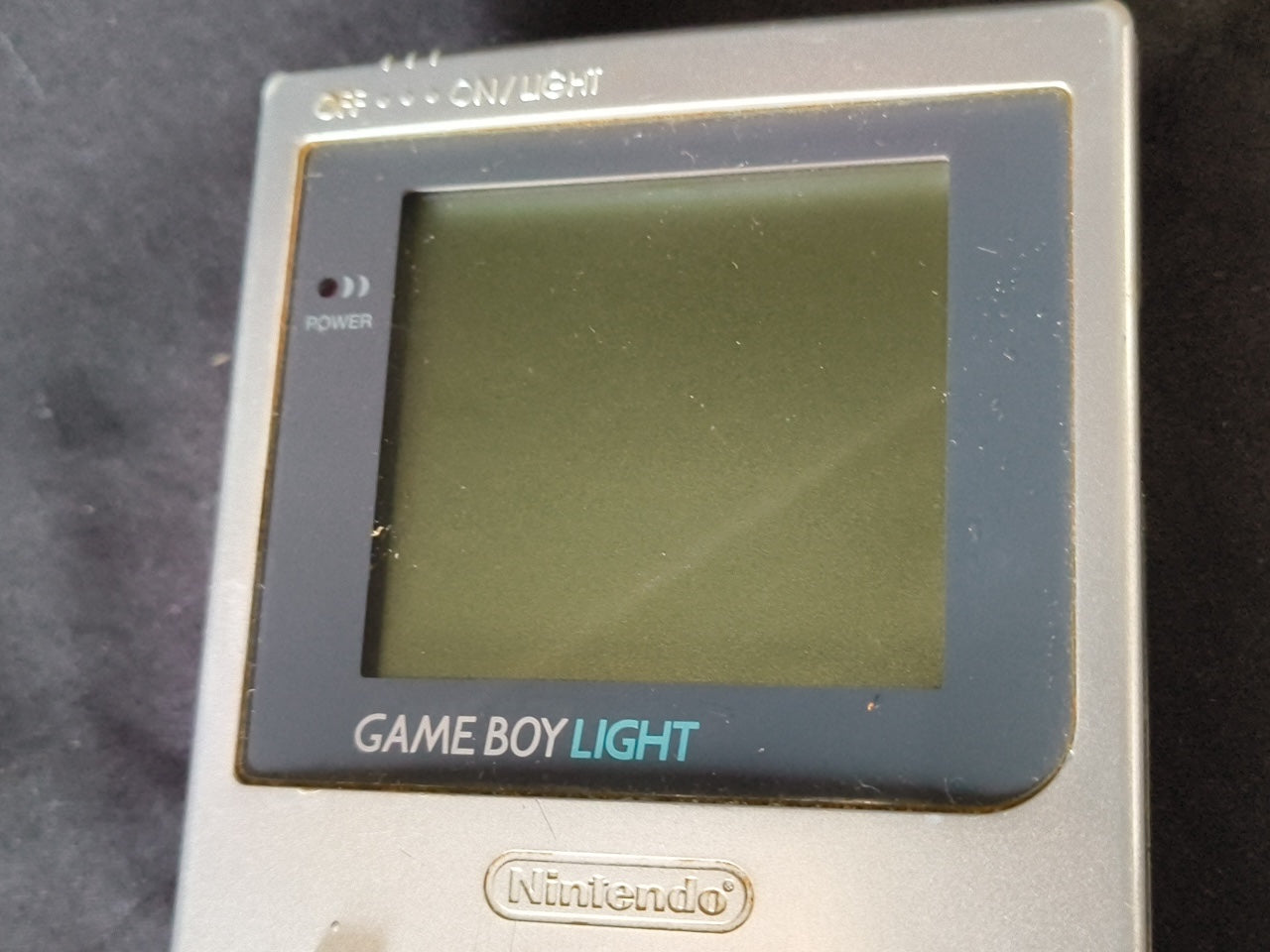 JUNK, Defective, Nintendo Gameboy Light silver color console HGB-101,-h0321-2