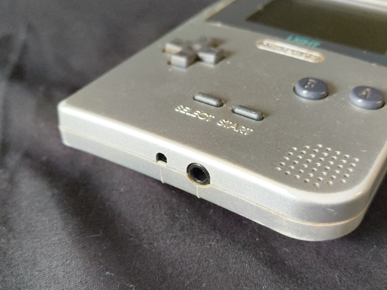 JUNK, Defective, Nintendo Gameboy Light silver color console HGB-101,-h0321-2