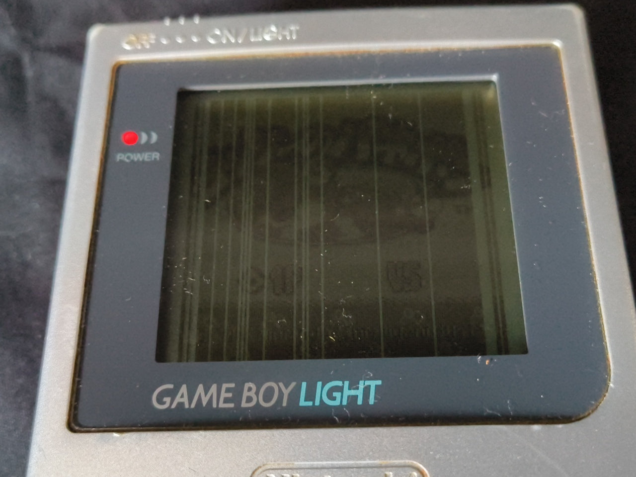 JUNK, Defective, Nintendo Gameboy Light silver color console HGB-101,-h0321-2