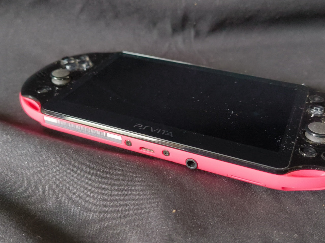 SONY PS Vita PCH-2000 ZA15 Pink Black Console/ Working, No charger-h0321-