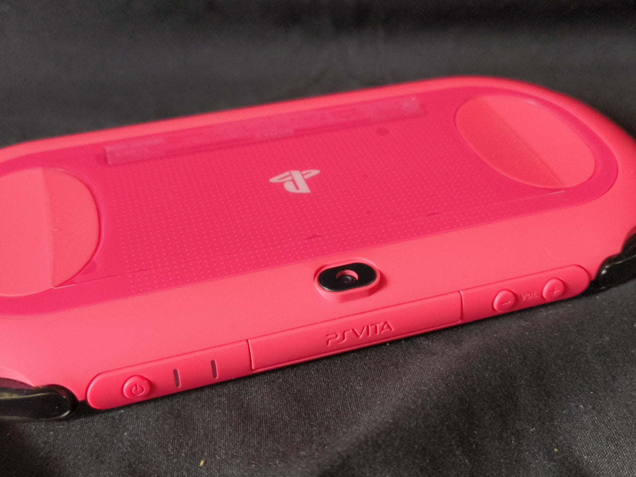 SONY PS Vita PCH-2000 ZA15 Pink Black Console/ Working, No charger-h0321-