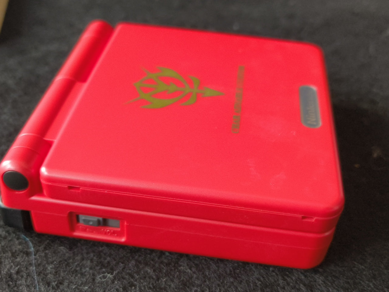 GUNDAM Exclusive use of Char LIMITED EDITION GAMEBOY ADVANCE SP CONSOLE -h0402-