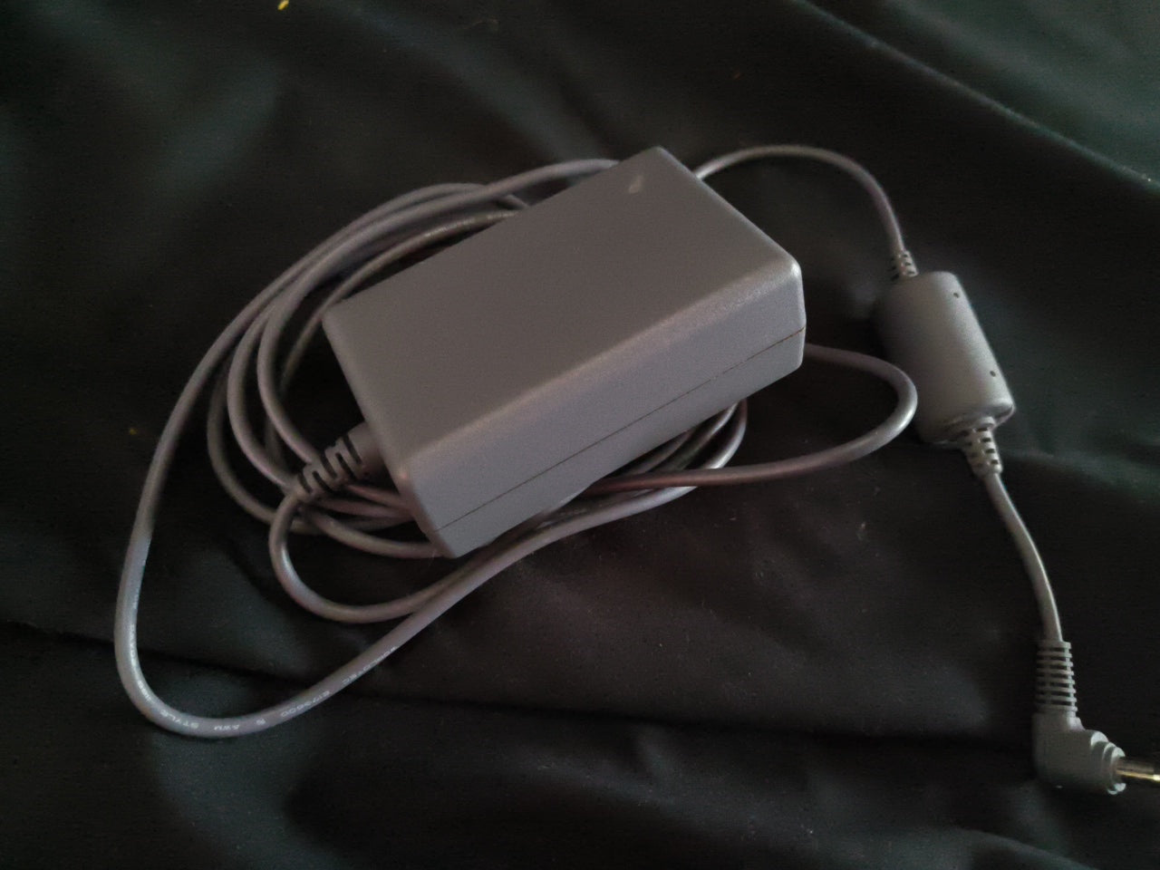 Sony PlayStation PS one Console, LCD monitor, PSU and Controller, NTSC-J-h0415-