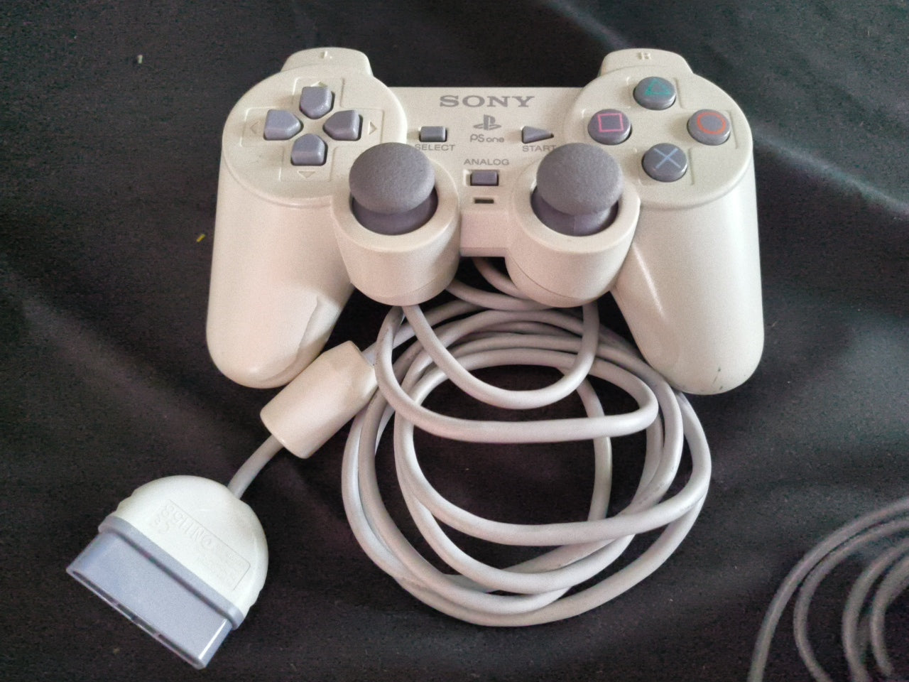 Sony PlayStation PS one Console, LCD monitor, PSU and Controller, NTSC-J-h0415-
