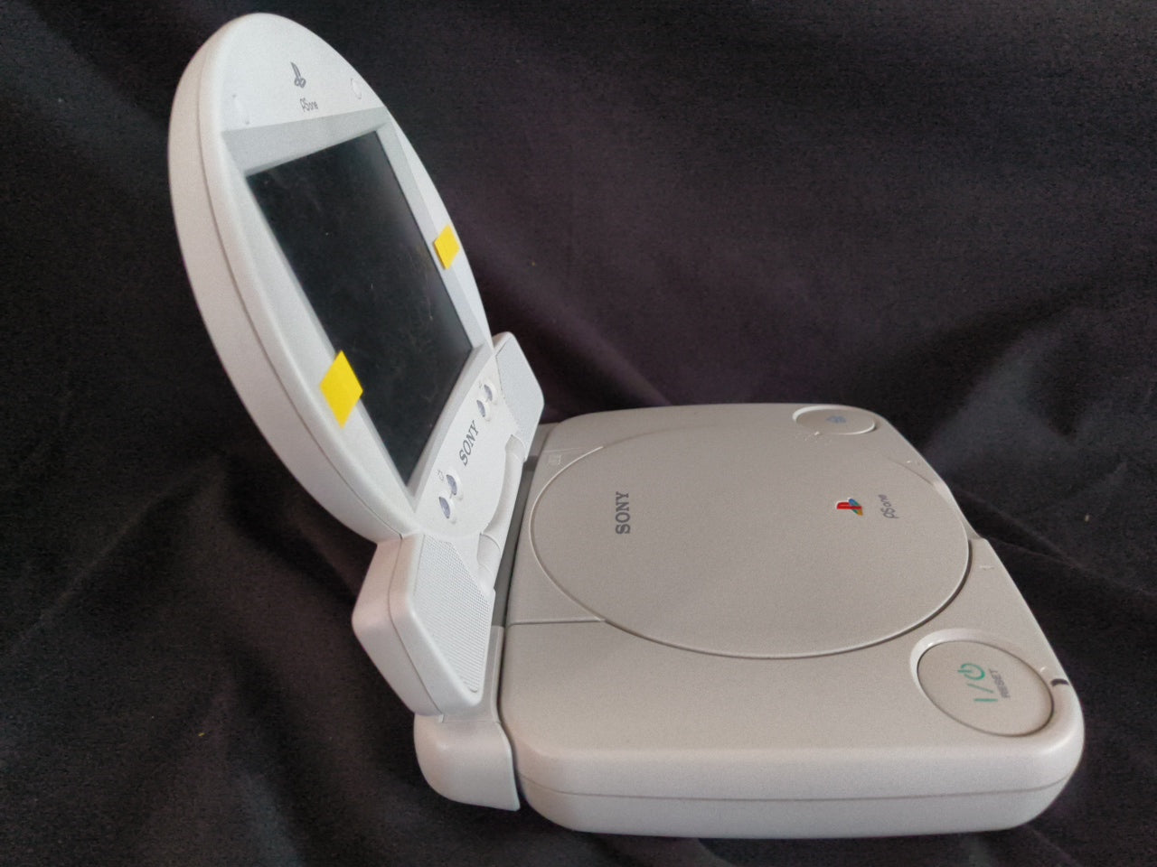 Sony PlayStation PS one Console, LCD monitor, PSU and Controller, NTSC-J-h0415-