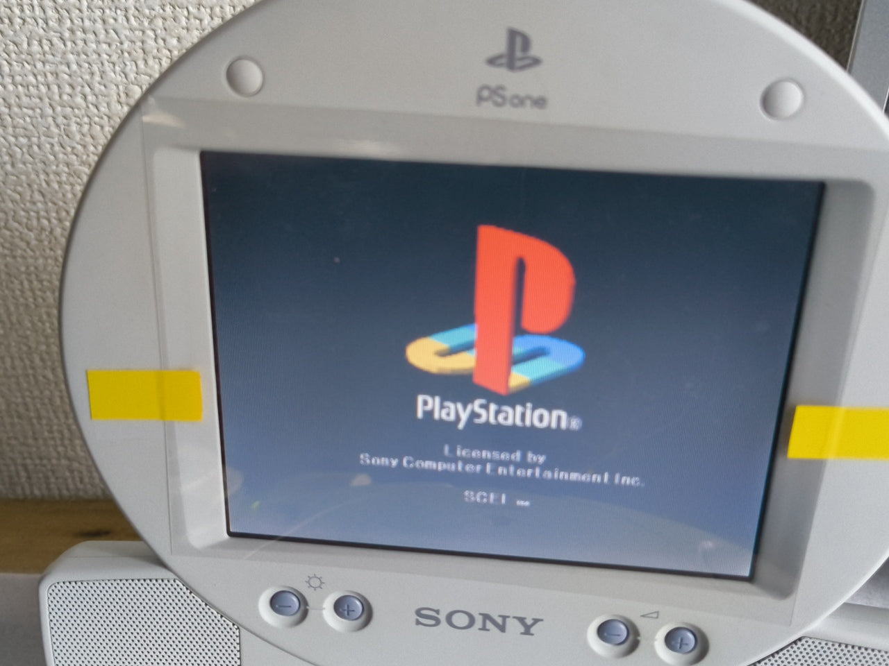 Sony PlayStation PS one Console, LCD monitor, PSU and Controller, NTSC-J-h0415-