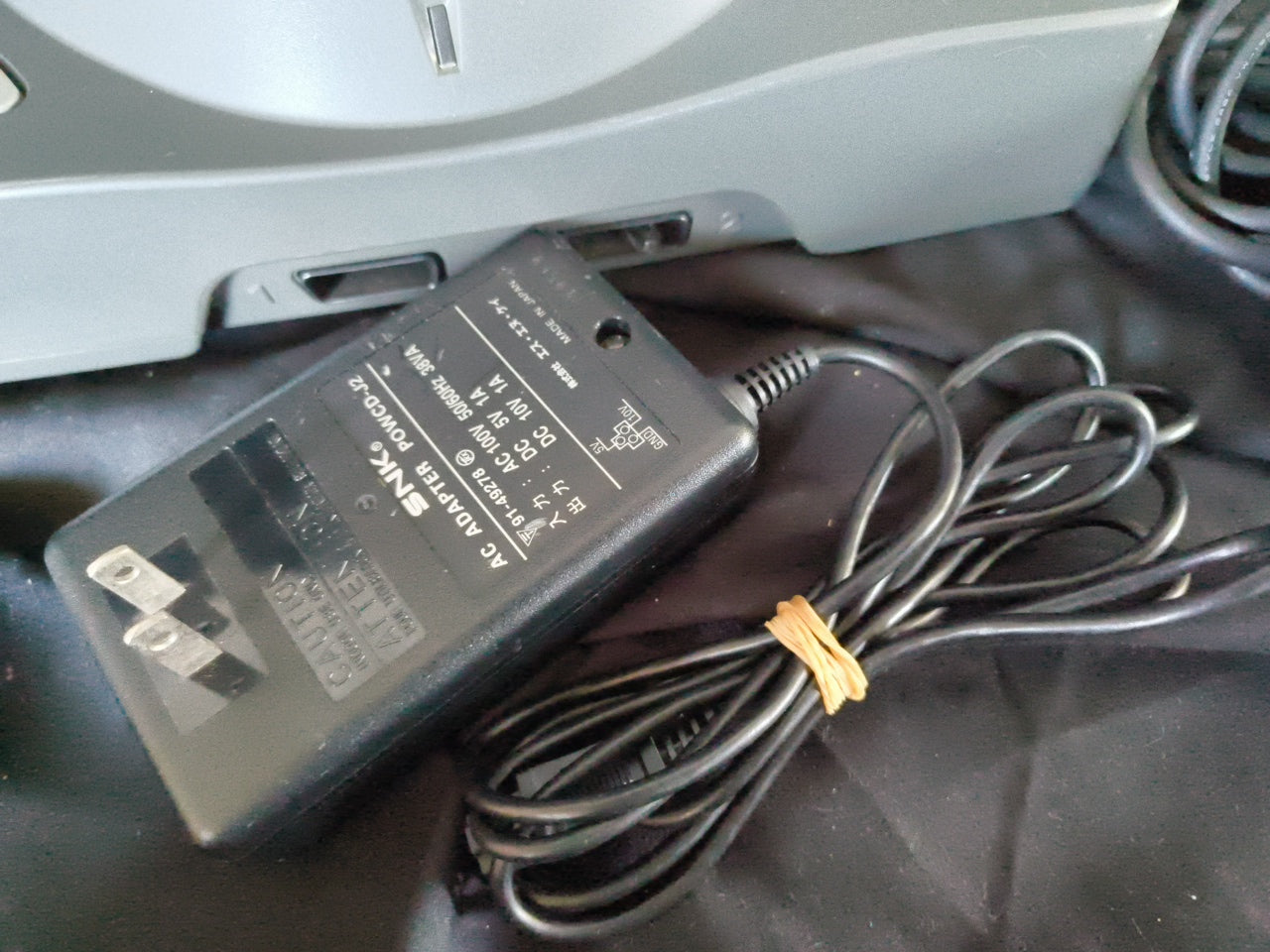 SNK NEO GEO CDZ NGCD Console System,w/Controllers, AC Adapter set, working-h0415