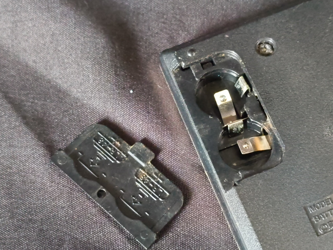 JUNK LSI PORTABLE GAME Arare-chan, KING KONG, Pocket Pikachu 3-PCS set-h0418-