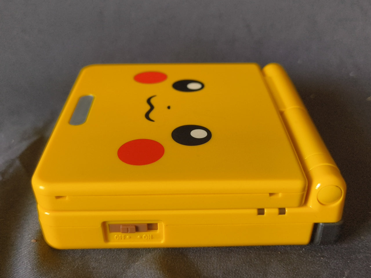 Authentic Pokemon Pikachu yellow LIMITED EDITION GAMEBOY ADVANCE SP GBA SP-h0421