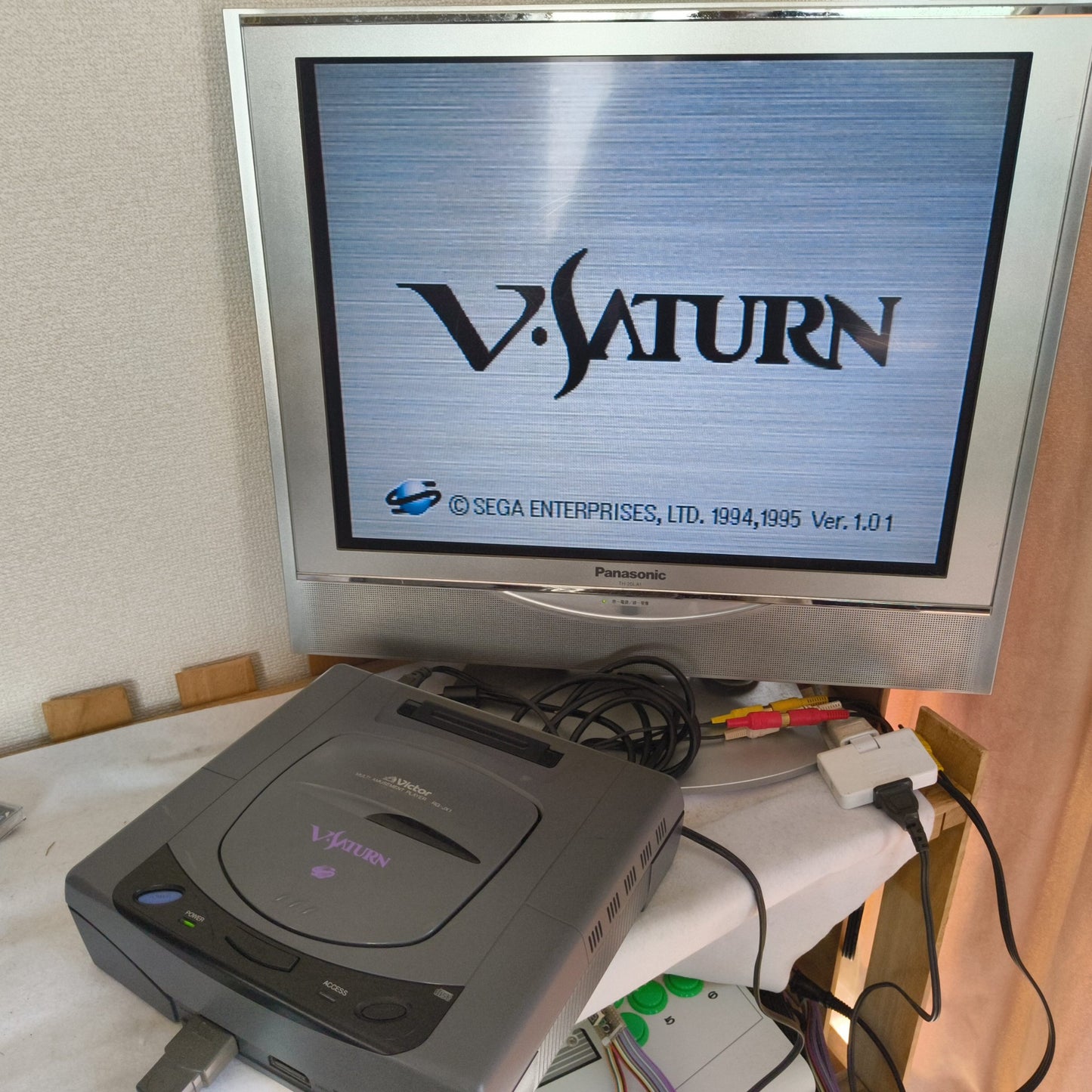 Used, VICTOR V SATURN Console RG-JX1,w/Pad, Power Cable set, Working Japan-h0605