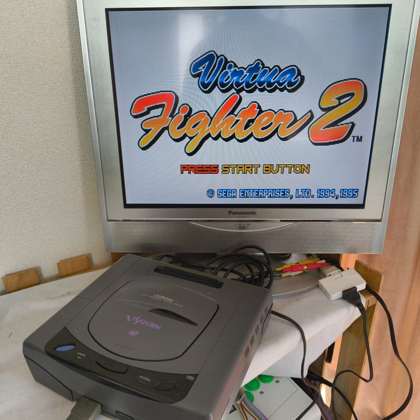 Used, VICTOR V SATURN Console RG-JX1,w/Pad, Power Cable set, Working Japan-h0605