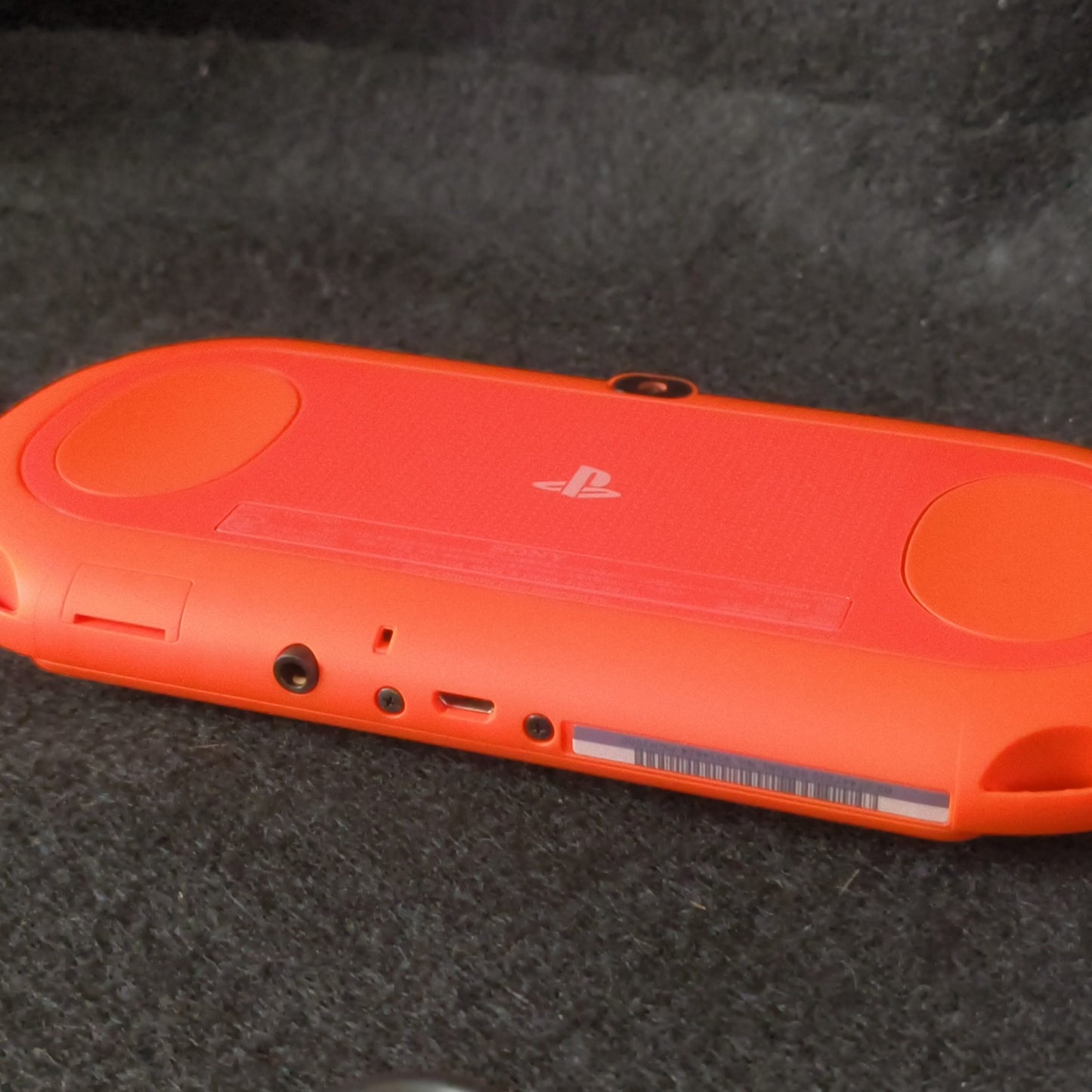 SONY PS Vita PCH-2000 Neon Orange Console 1GB, w/Manual Box set, Working, Japan