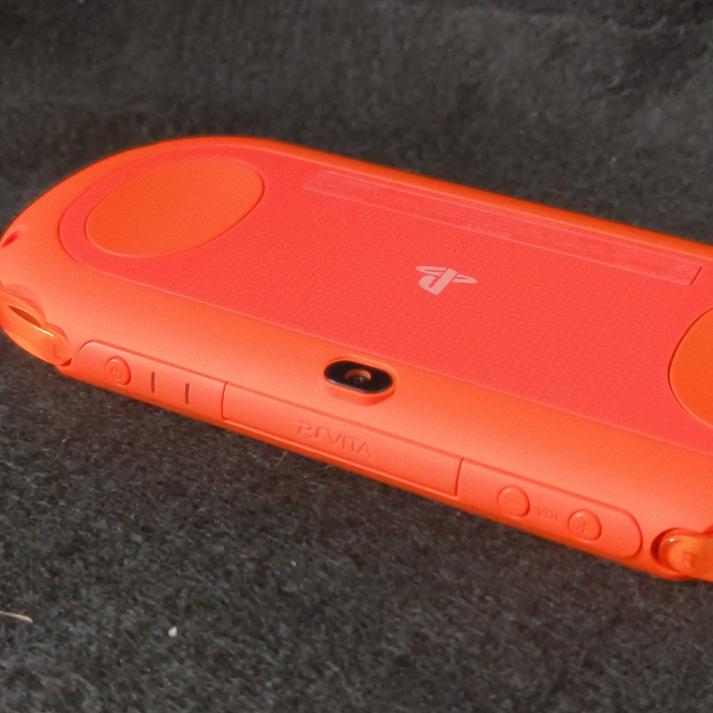 SONY PS Vita PCH-2000 Neon Orange Console 1GB, w/Manual Box set, Working, Japan