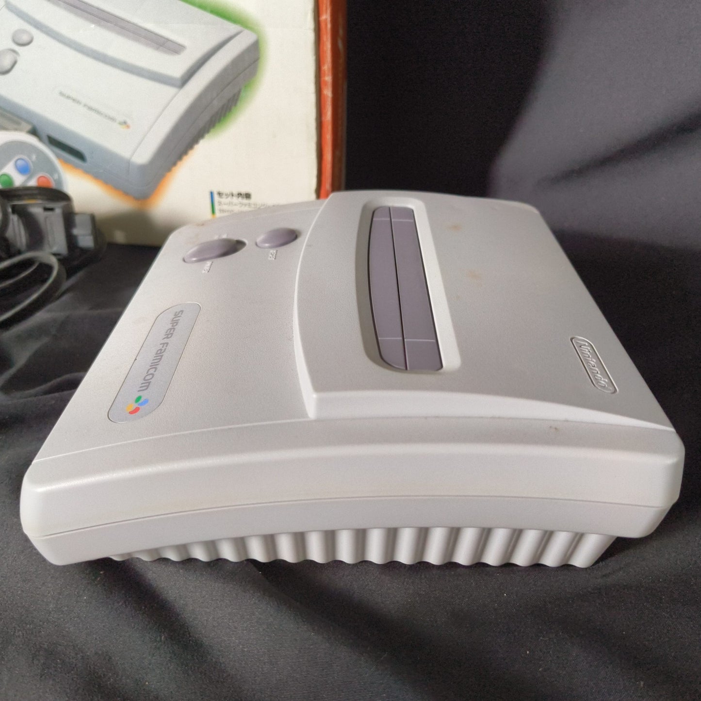 Nintendo Super Famicom Jr. (SNES) Console w/Pad, AV cable, PSU, Box set, Working