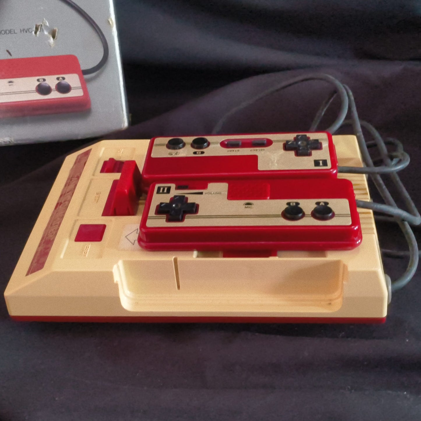 Nintendo Famicom NES HVC-001 Console, PSU, RF switch and Box set, Working-h0916-