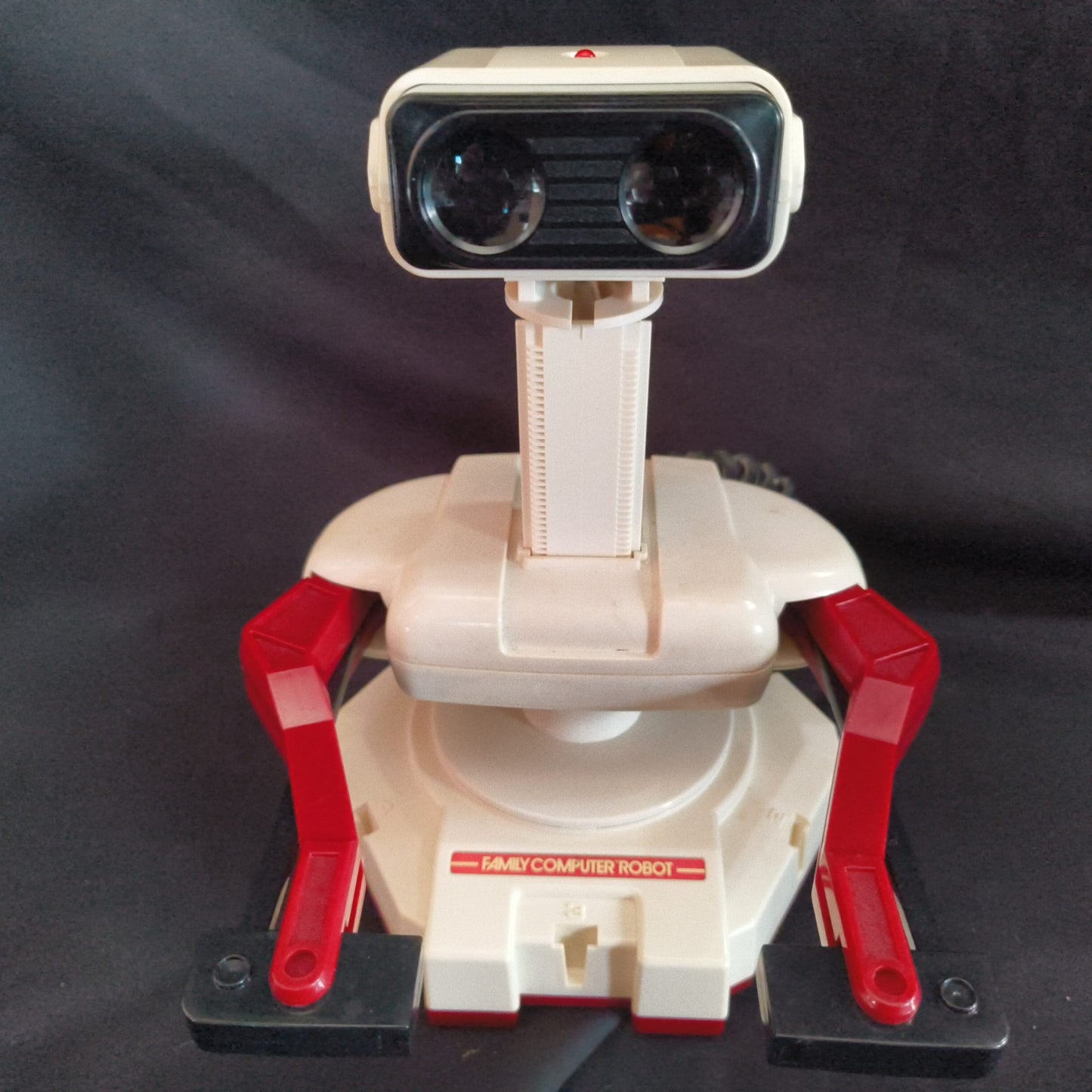 Nintendo Famicom ROB Robot HVC-012 Boxed – Arm Moves Sideways Only, Parts/Repair