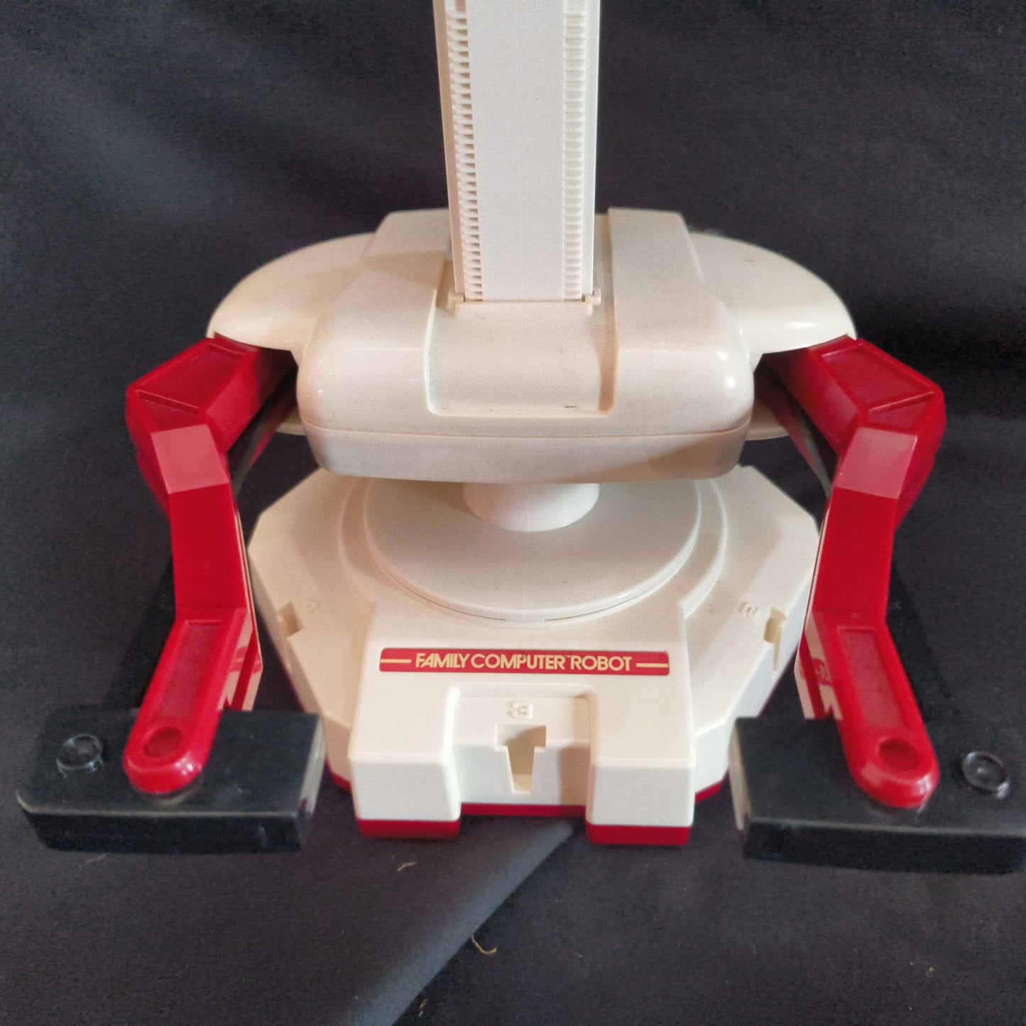 Nintendo Famicom ROB Robot HVC-012 Boxed – Arm Moves Sideways Only, Parts/Repair