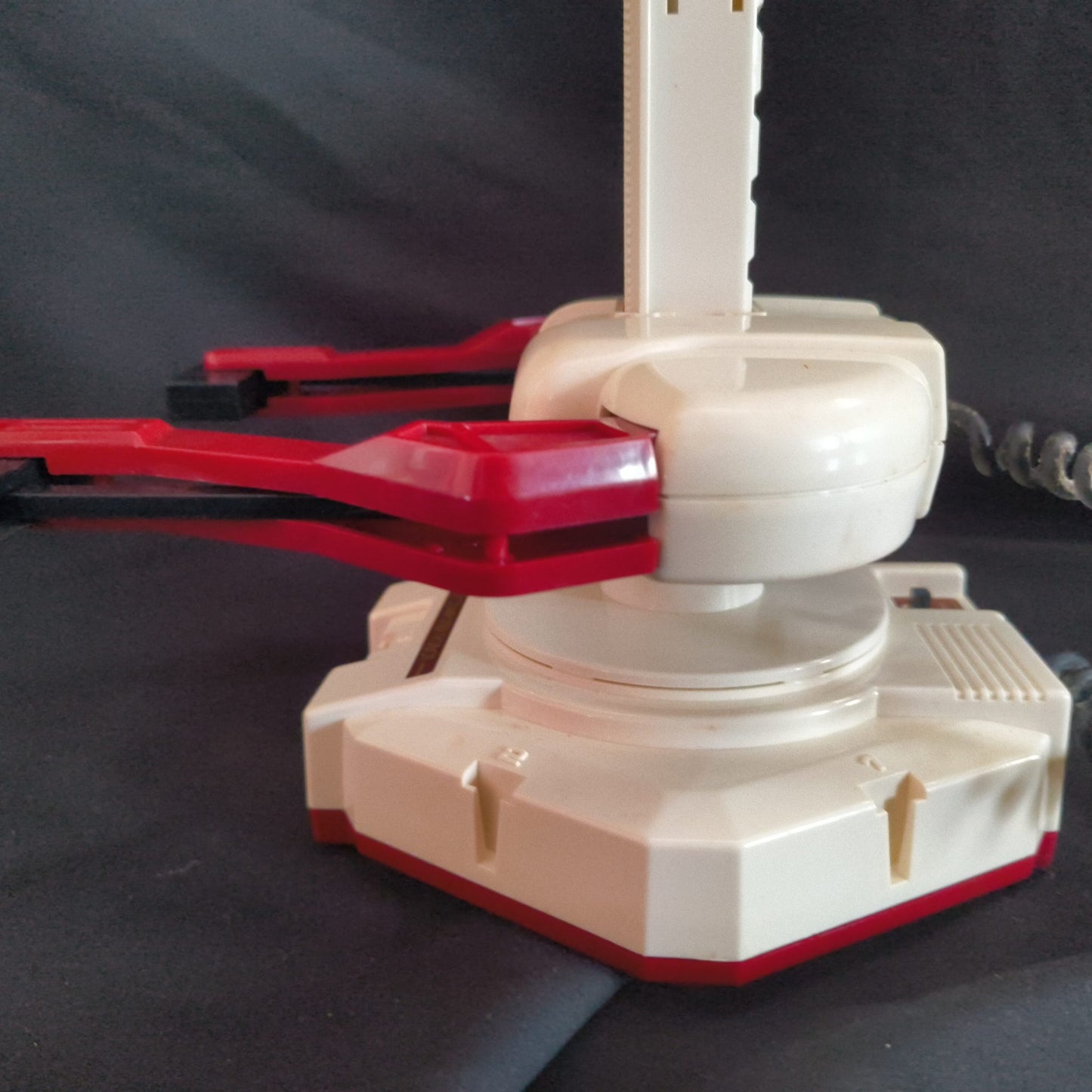 Nintendo Famicom ROB Robot HVC-012 Boxed – Arm Moves Sideways Only, Parts/Repair