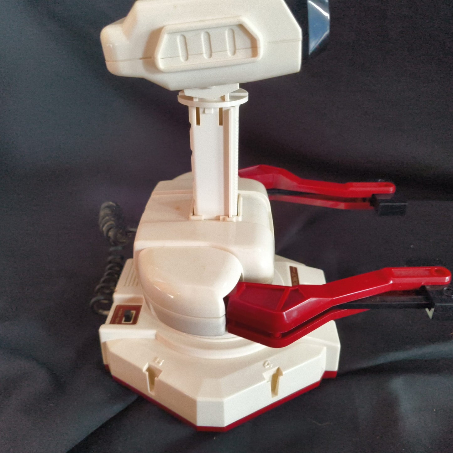 Nintendo Famicom ROB Robot HVC-012 Boxed – Arm Moves Sideways Only, Parts/Repair