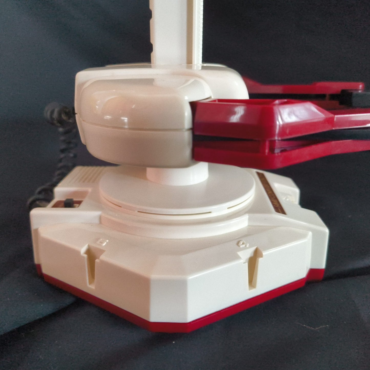 Nintendo Famicom ROB Robot HVC-012 Boxed – Arm Moves Sideways Only, Parts/Repair