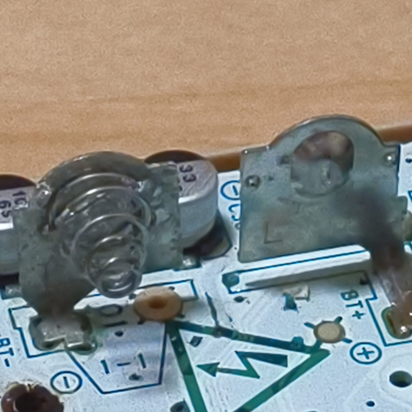 JUNK, For parts Nintendo Gameboy Gold Silver color console MGB-101, Japan