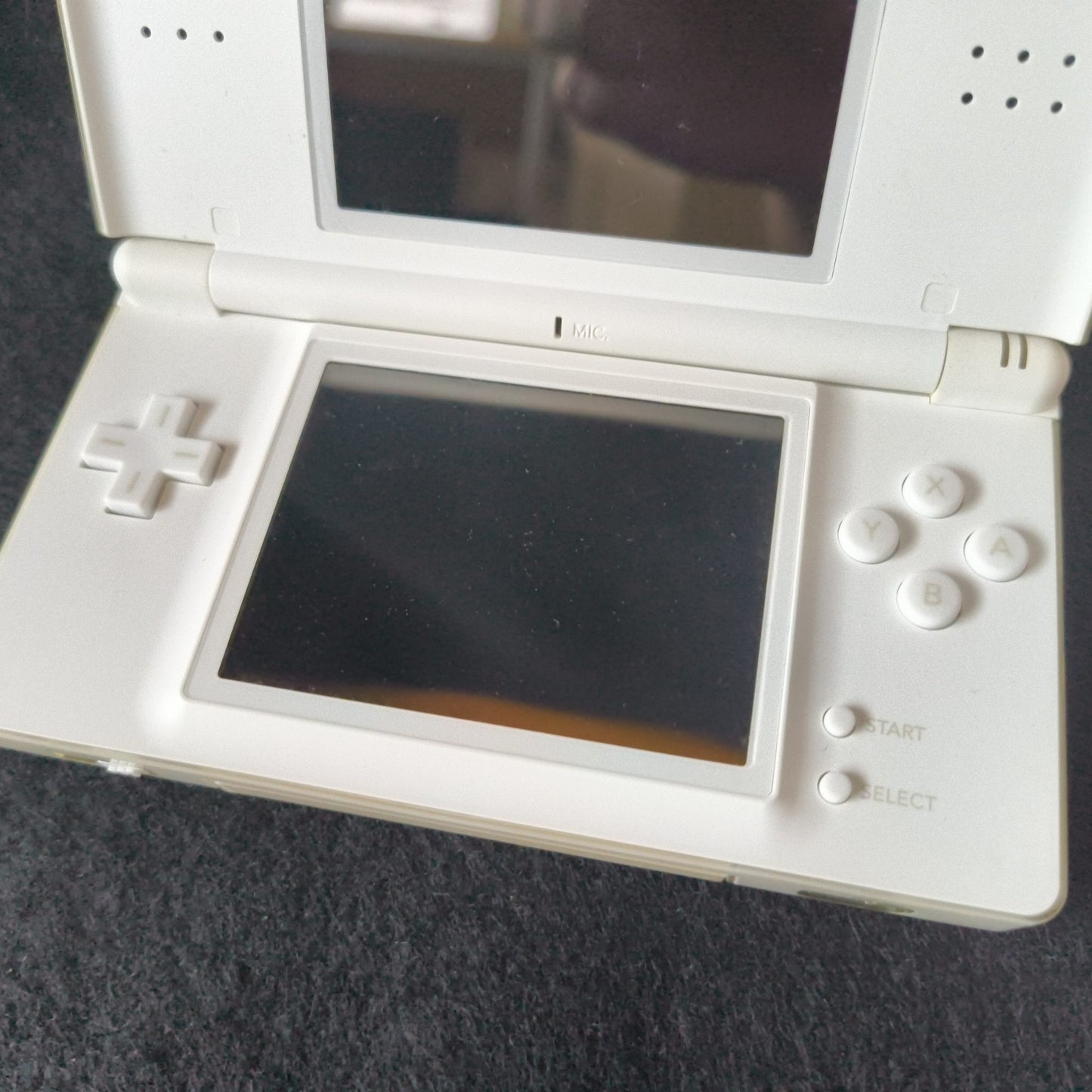 Nintendo DS Lite FINAL FANTASY XI Revenant Wings Limited Edition console, Japan