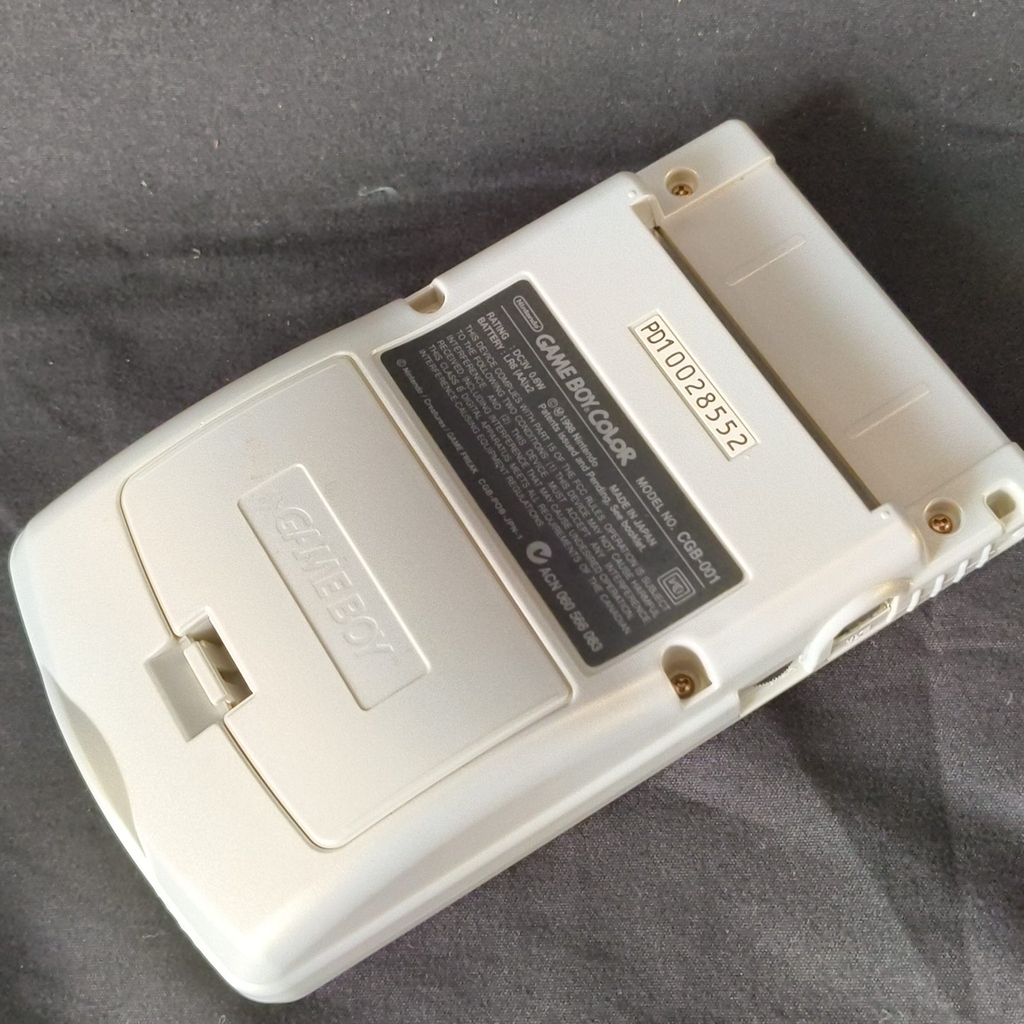 JUNK, Broken, Gameboy Color Pokemon Center Limited Edition silver console set