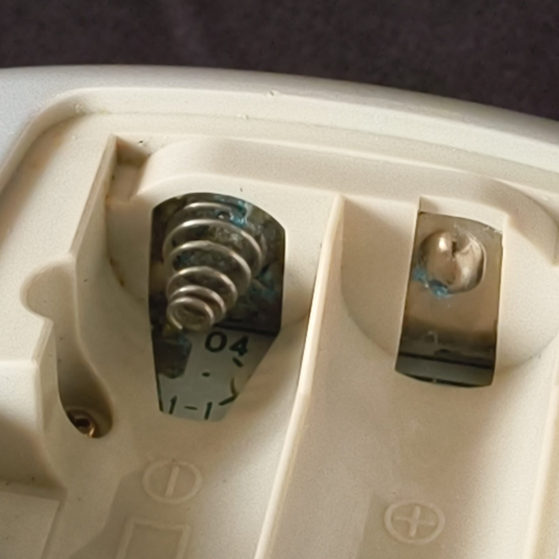 JUNK, Broken, Gameboy Color Pokemon Center Limited Edition silver console set - Hakushin Retro Game shop