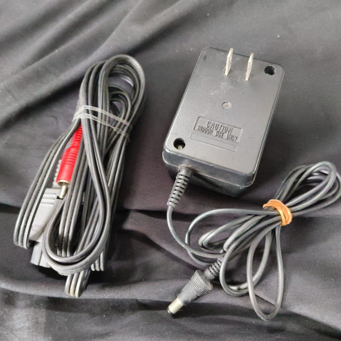 Nintendo New (AV) Famicom (NES2) Console,2 Pads and Games set, Working-h1010-