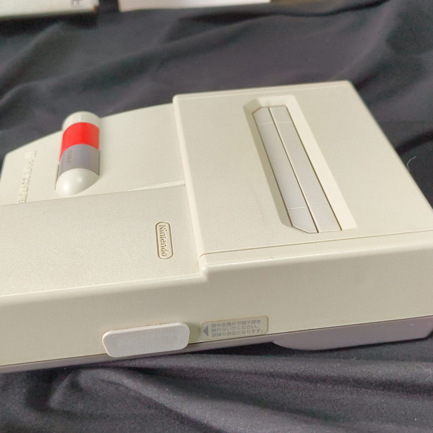 Nintendo New (AV) Famicom (NES2) Console,2 Pads and Games set, Working-h1010-