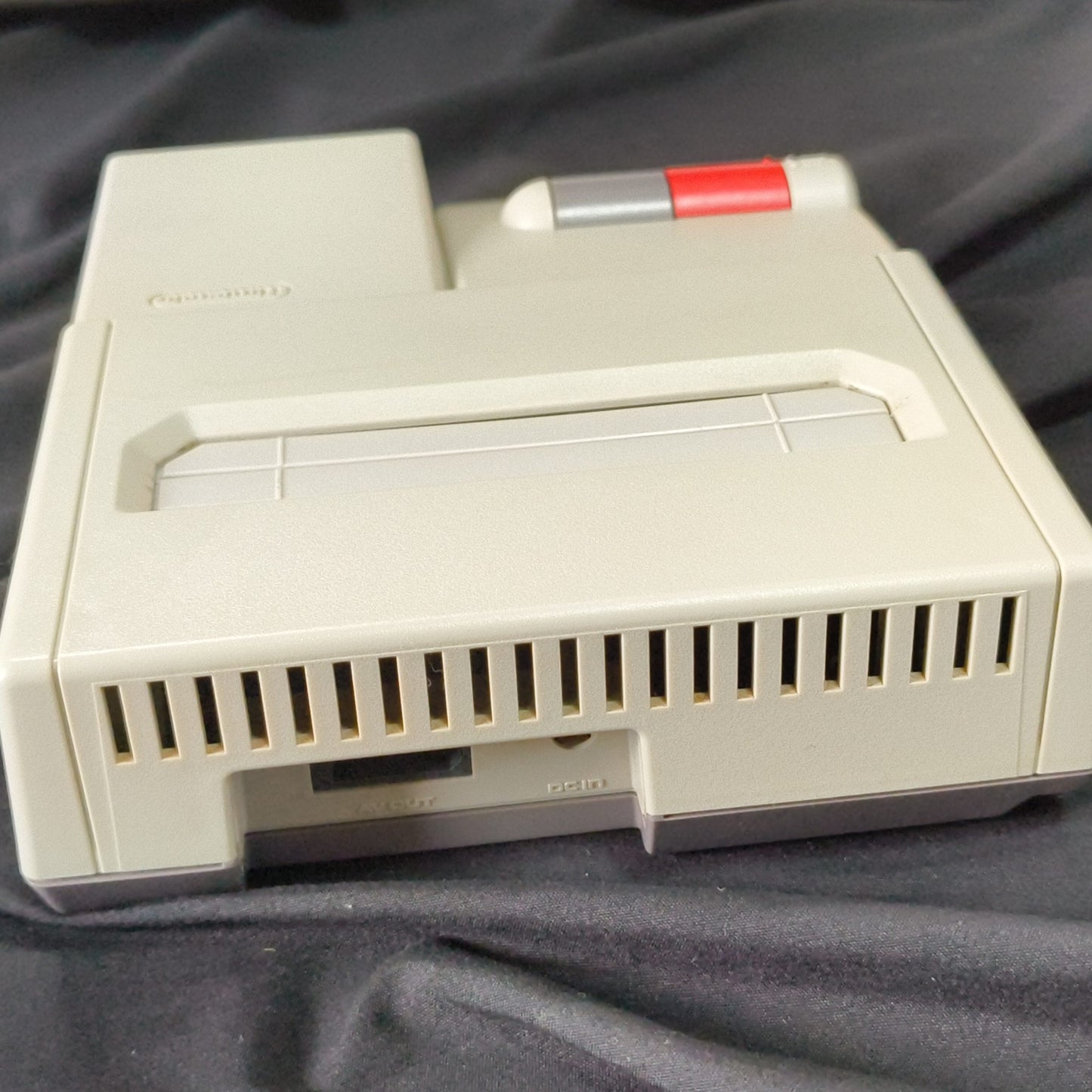 Nintendo New (AV) Famicom (NES2) Console,2 Pads and Games set, Working-h1010-