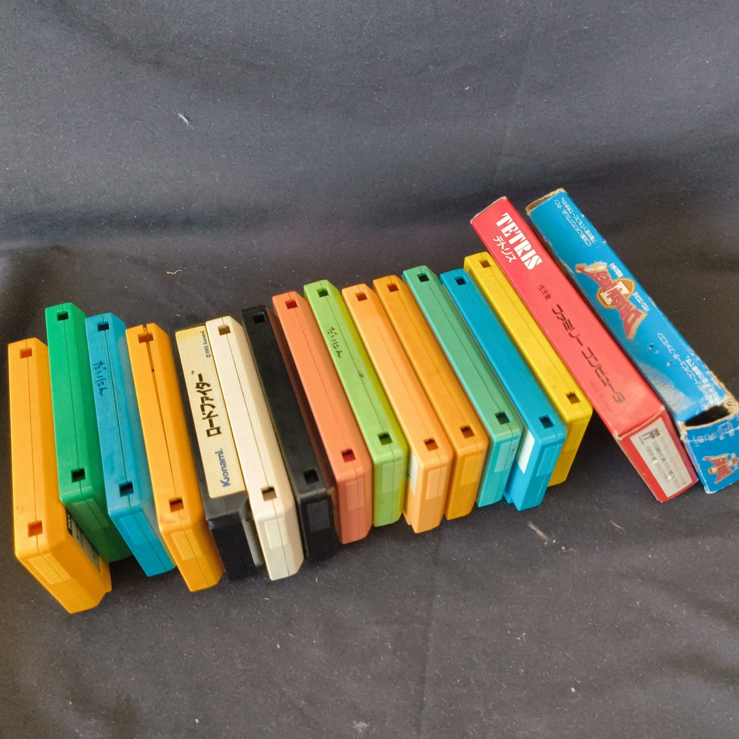 Wholesale lots of 16 Nintendo Famicom FC NES Game Cartridges set, Japan, AS-IS