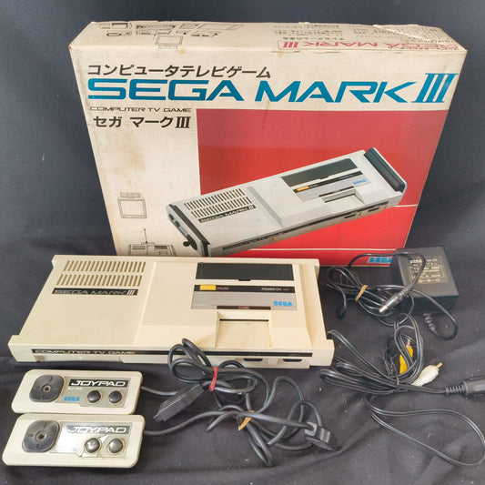 SEGA MARK 3 III CONSOLE (Sega Master System) ,w/Pads, PSU, AV cable Box, Working