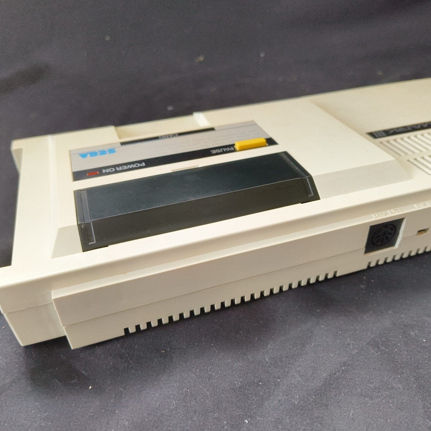 SEGA MARK 3 III CONSOLE (Sega Master System) ,w/Pads, PSU, AV cable Box, Working