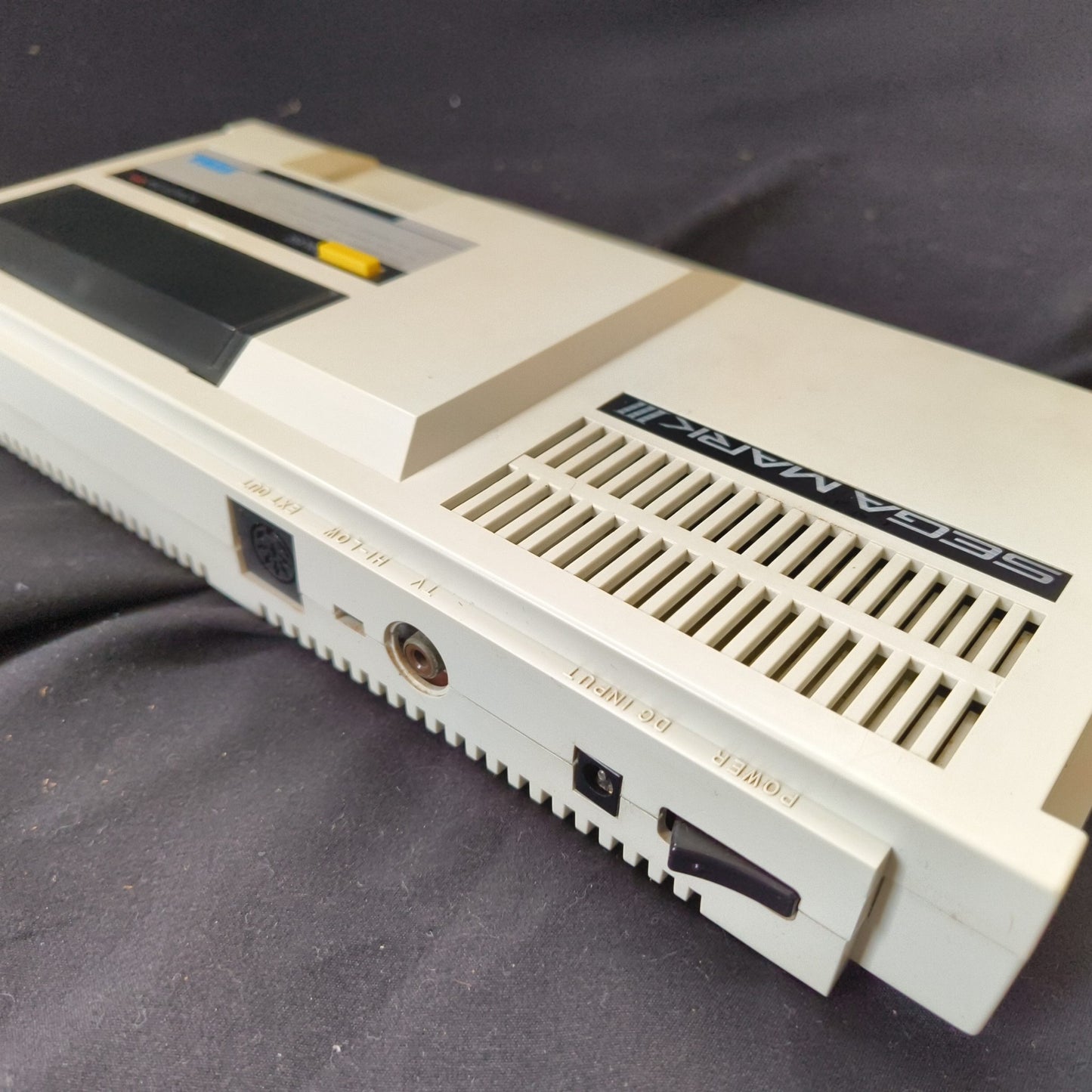 SEGA MARK 3 III CONSOLE (Sega Master System) ,w/Pads, PSU, AV cable Box, Working