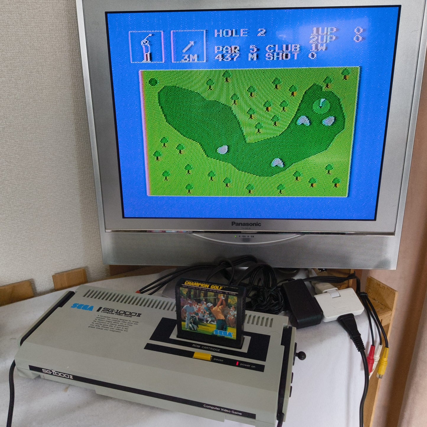 Used, SEGA SG-1000Ⅱ CONSOLE System, two pads ,flyers, Box set, Working, Japan