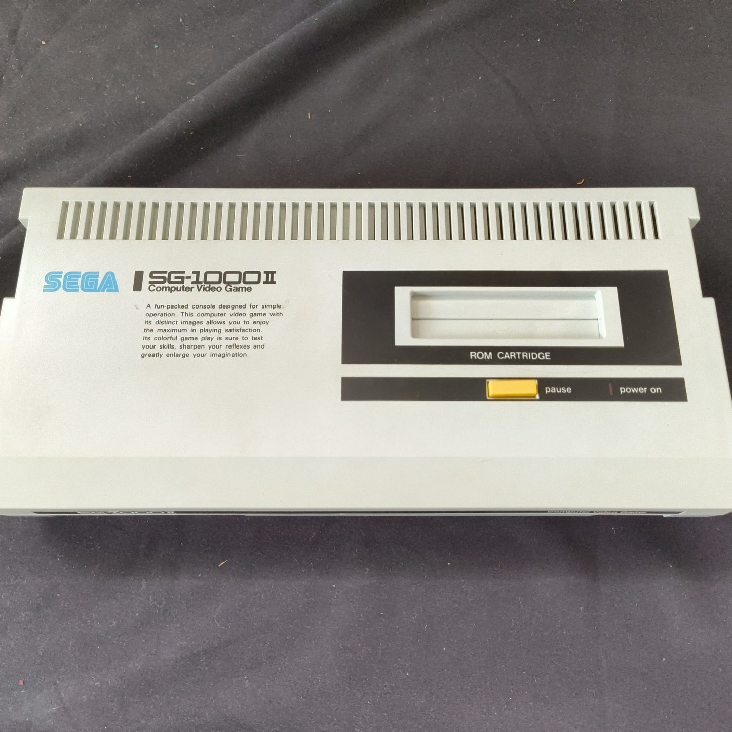 Used, SEGA SG-1000Ⅱ CONSOLE System, two pads ,flyers, Box set, Working, Japan