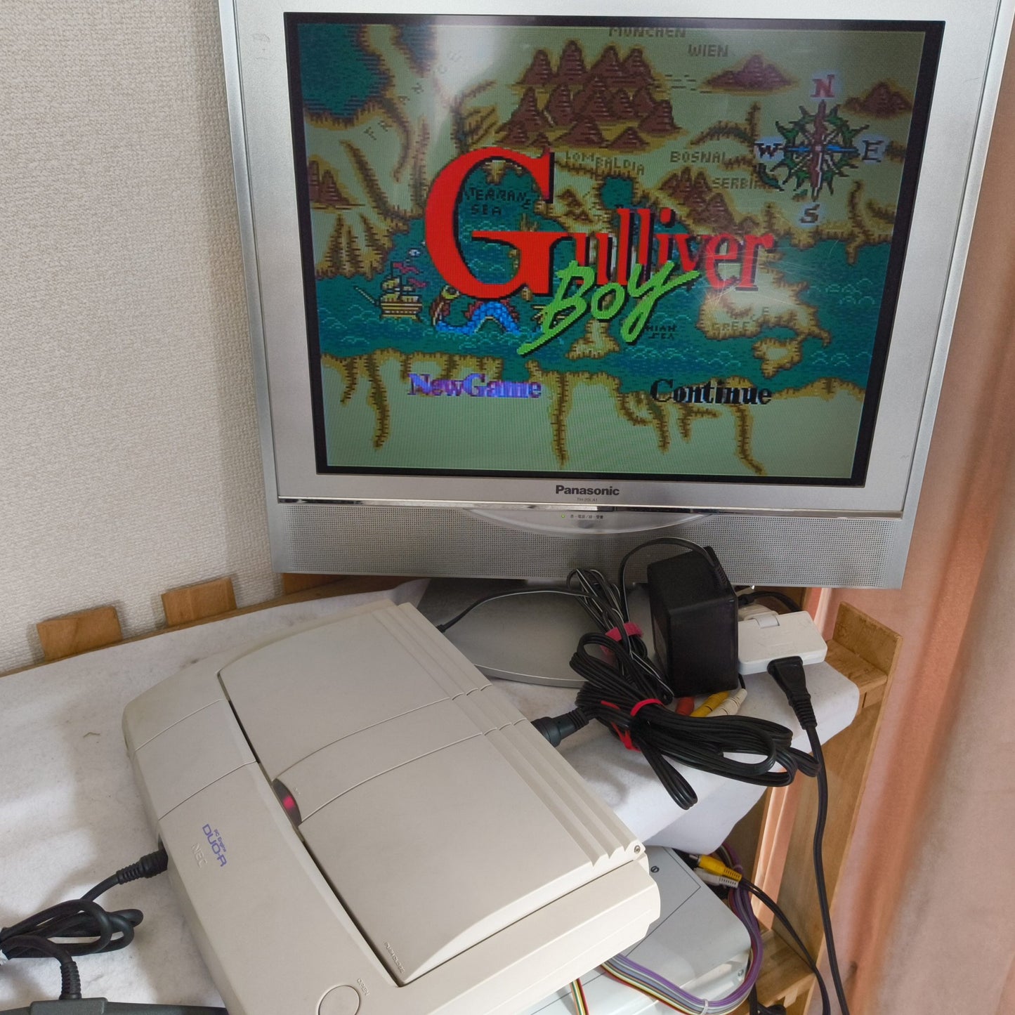 NEC PC Engine DUO-R Console (TurboDUO PI-TG10), w/Pad, AV cable, Box, Working