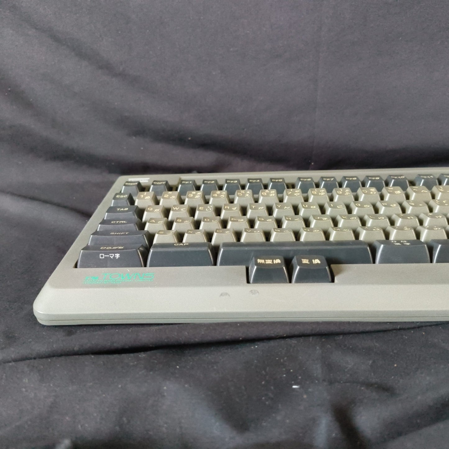 FUJITSU FM Towns /MARTY Original JIS KEYBOARD FMT-KB105, working-h1110-