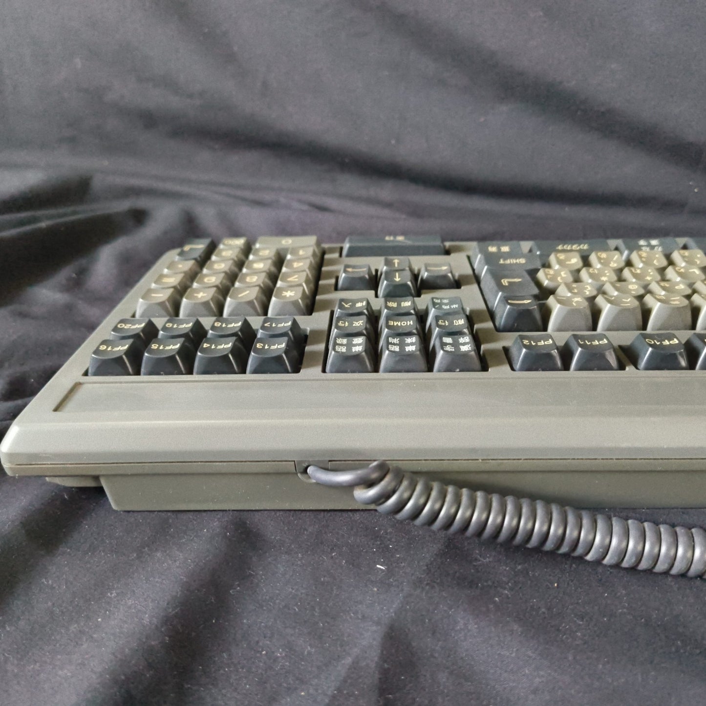 FUJITSU FM Towns /MARTY Original JIS KEYBOARD FMT-KB105, working-h1110-