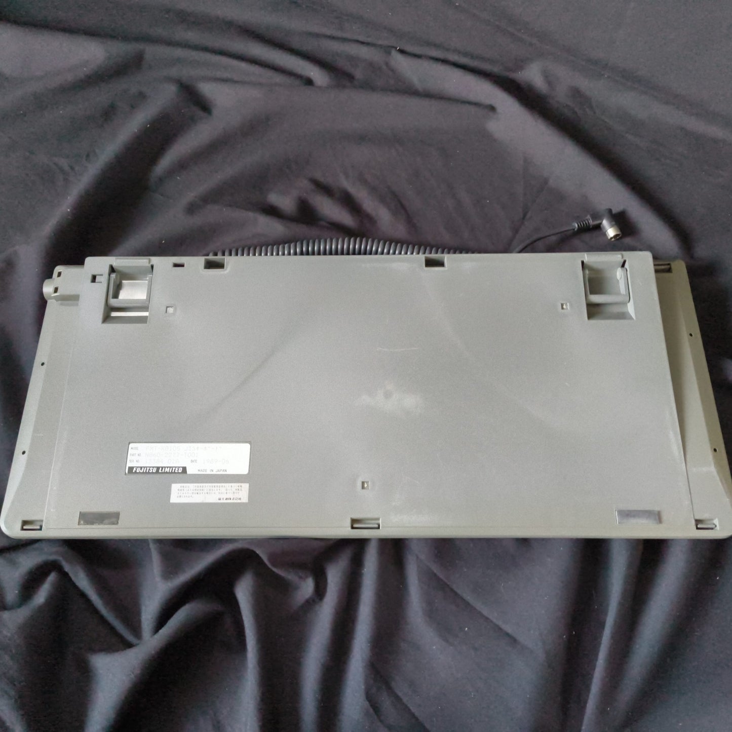 FUJITSU FM Towns /MARTY Original JIS KEYBOARD FMT-KB105, working-h1110-