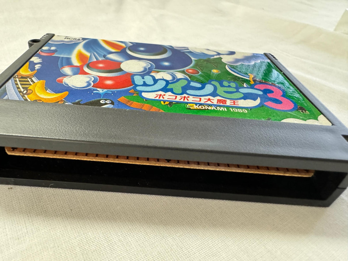 TWINBEE 3 Poko Poko Nintendo Famicom FC Cart w/Box Japan Twin bee-g1126-