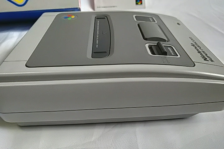 Super Famicom SNES console (SNES/SHVC-001),2 pads,AV cable,Manual,Boxed-b128- - Hakushin Retro Game shop